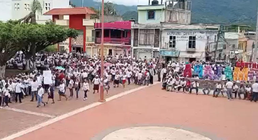 Chiapas: Violencia causa la deserción masiva de estudiantes, ni las clases en línea funcionan