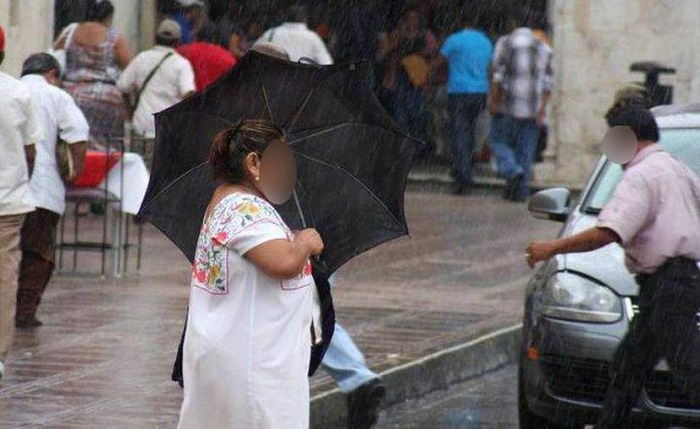 Pronóstico del tiempo: Jueves con ‘bochorno’ y lluvias dispersas