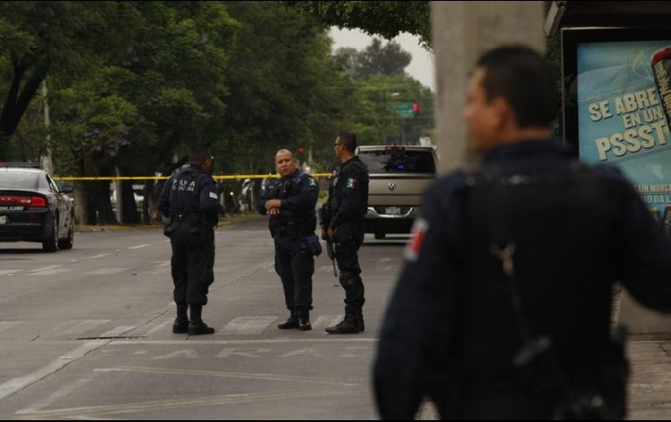 Hallan 7 bolsas con restos humanos en Monterrey