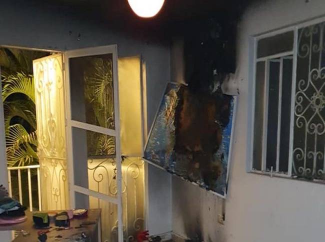 Yucatán: Aire acondicionado explota y causa incendio en una casa
