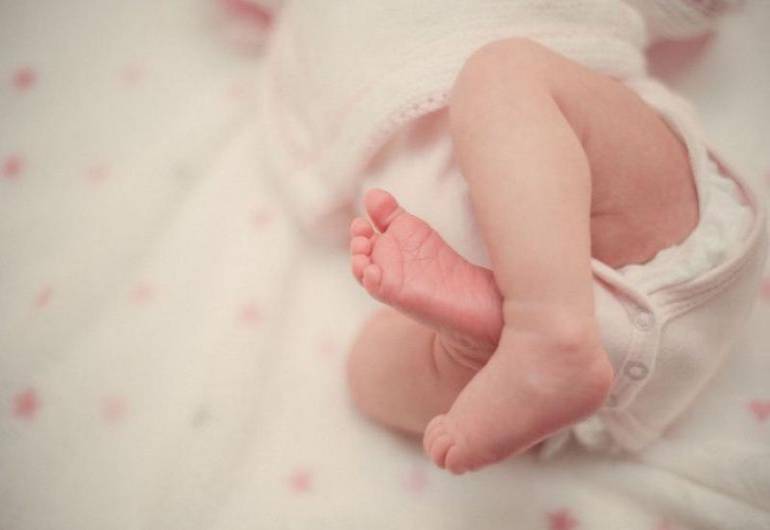 Motuleña dio a luz en su casa; trasladan a su bebé en incubadora