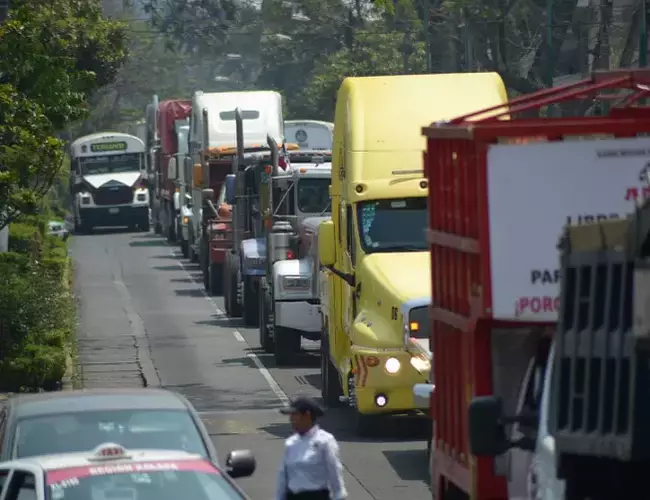 Cárteles se reparten las carreteras de México para delinquir