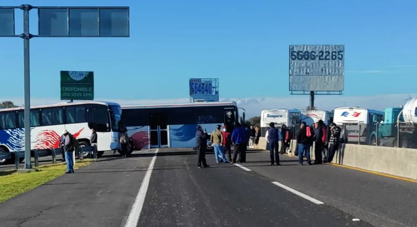 Transportistas anuncian paro nacional para exigir seguridad en carreteras