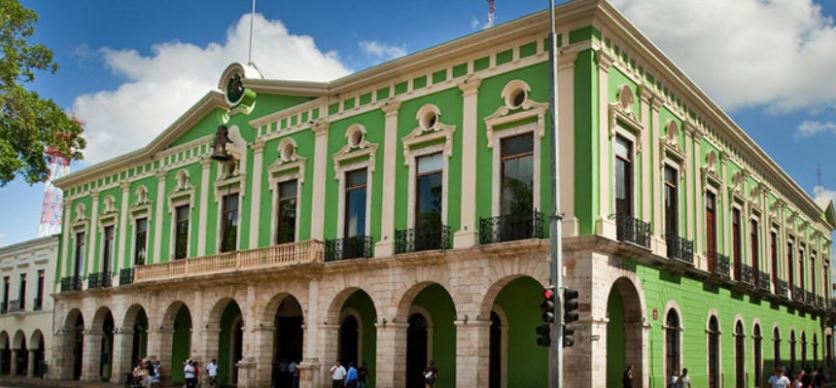 Ex funcionarios de Yucatán cobraban pensiones de modo ilegal y se las quitan