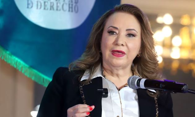 Yasmín Esquivel: "Soy una mujer de leyes” ¿Y de plagios también?