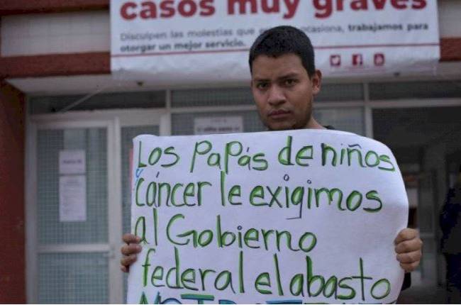 Falta de medicamentos contra el cáncer desataría campaña en medios: AMLO