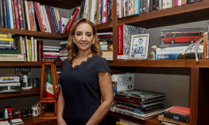 Claudia Ruiz Massieu también se baja de la contienda presidencial