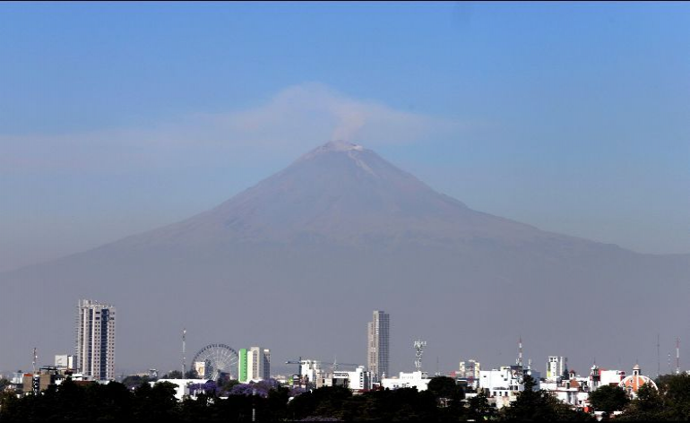 Bajan nivel de alerta del volcán Popocatépetl