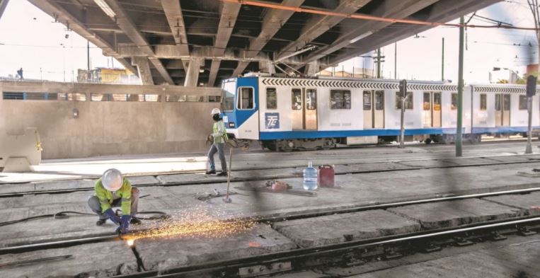 Amplía gobierno federal  plan ferroviario con dos trenes ligeros