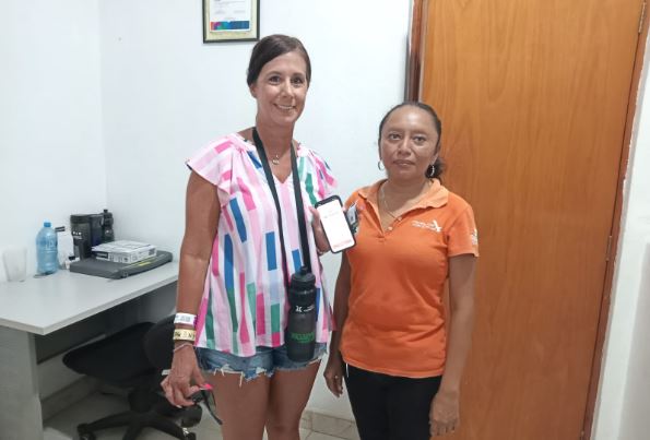 Turista de EE.UU. recupera su Iphone gracias a la honradez de trabajadora en Chichén