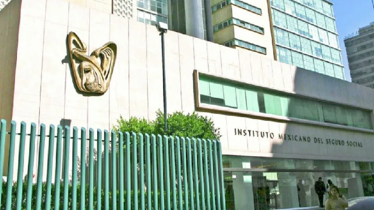 Distractor  por caso hijo de Bartlett: IMSS desvió $320 millones con EPN