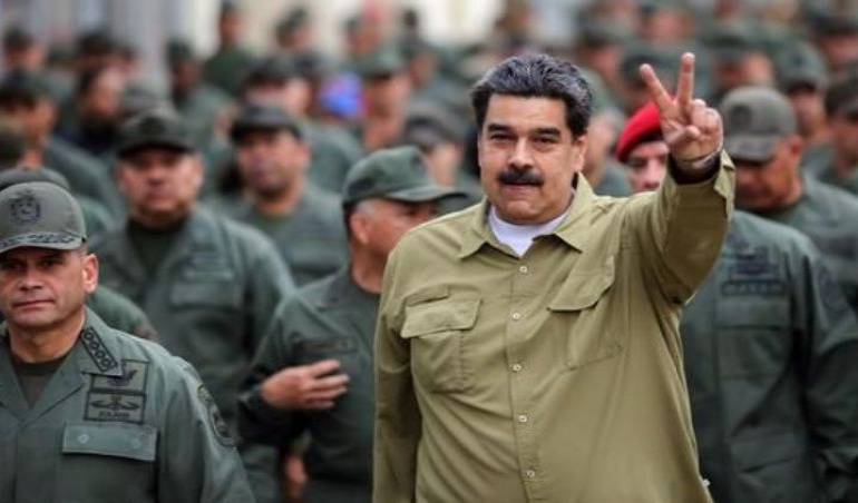 Militares hartos de Nicolás Maduro; desertan más de 600