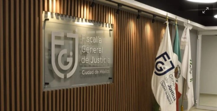 Detienen a exfuncionario de la Fiscalía de CDMX que pidió dinero para recibir denuncia