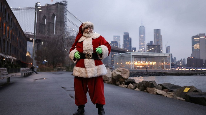 Santa Claus "es inmune" a Covid-19 y podrá entregar regalos esta Navidad: OMS