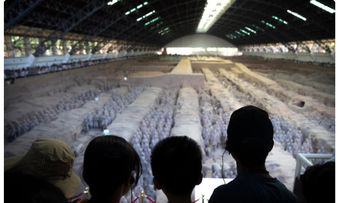 Arqueólogos tienen miedo de abrir la tumba del primer emperador de China