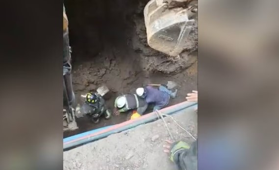 Se derrumba obra de drenaje en la CDMX con saldo de un muerto