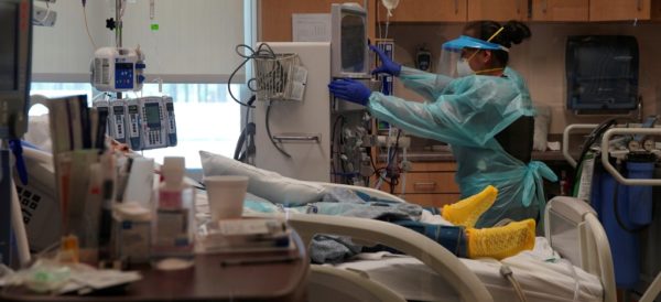 Hospitales se saturan por casos de Covid-19 en zona fronteriza de California