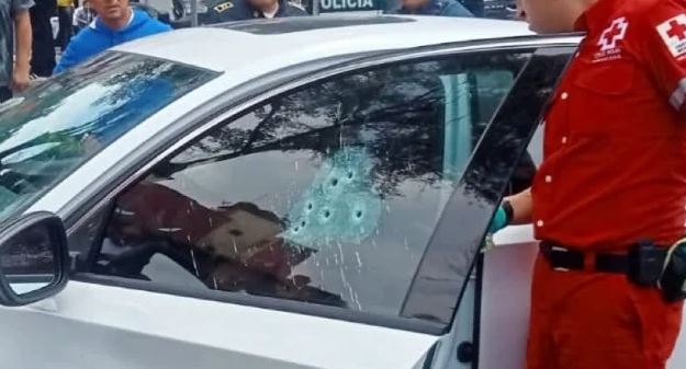 Moto sicarios asesinan a conductor  y le roban 10 mil dólares