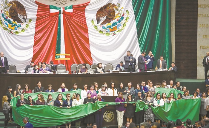 Se rompe unidad de diputadas por tema del aborto