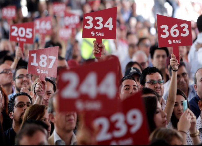 López Obrador invita a participar en subasta de casas de narcos