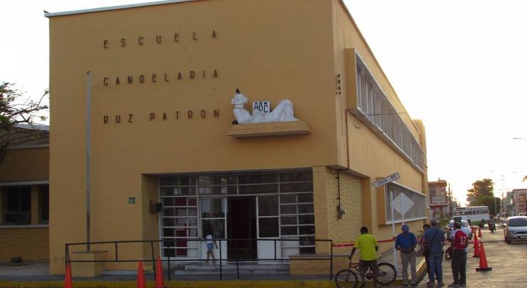 Otra marquesina en Progreso se desploma; ahora en una escuela primaria