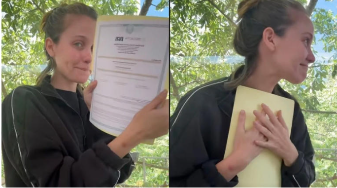 "Nunca creí poder": Natasha Dupeyrón rompe en llanto por terminar la prepa