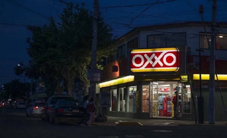 Grupo Modelo y FEMSA llegan a un acuerdo: venderán sus cervezas en los OXXO
