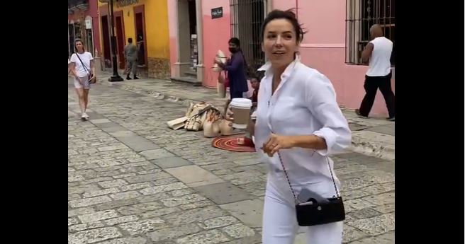 (VÍDEO) Eva Longoria recuerda a Selena bailando ‘Como la Flor’ en Oaxaca