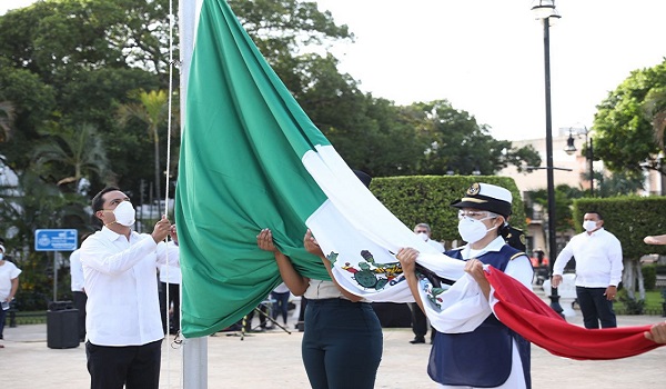 Vila rinde homenaje a las víctimas del Coronavirus en ceremonia cívica por la Independencia