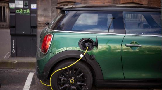 Estudio: Autos eléctricos podrían reducir enfermedades pulmonares