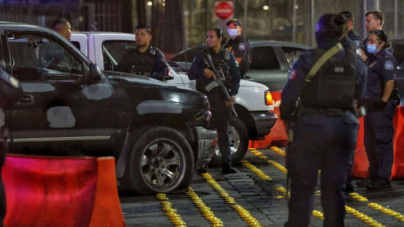 En Tijuana, más de 40 patrullas persiguen a conductor alcoholizado