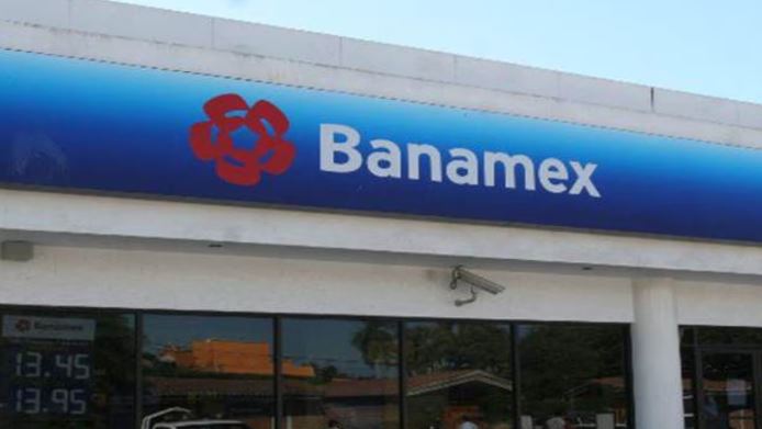 Sector privado: Decisión de no vender Banamex “coincide” con problema de Ferrosur