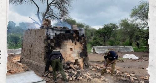 Lagos de Moreno: Hallan en finca restos óseos, machetes y una motosierra