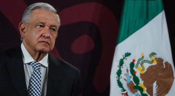 AMLO, sancionado por acusar al INE de meter ‘mano negra’ en debates