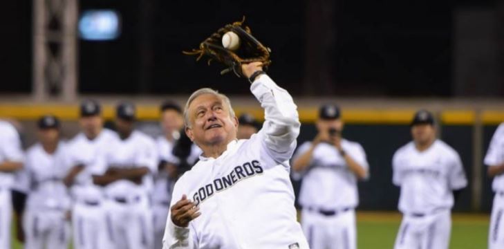 Con $89 millones, AMLO renovará estadio de beisbol del equipo de Pío