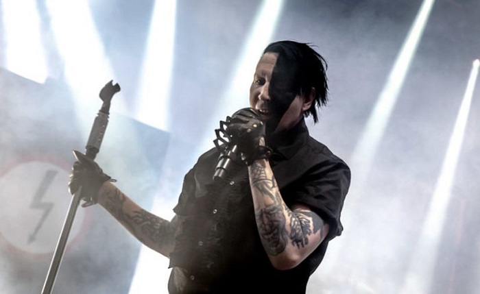 Marilyn Manson se entrega a la policía… pero sale bajo fianza