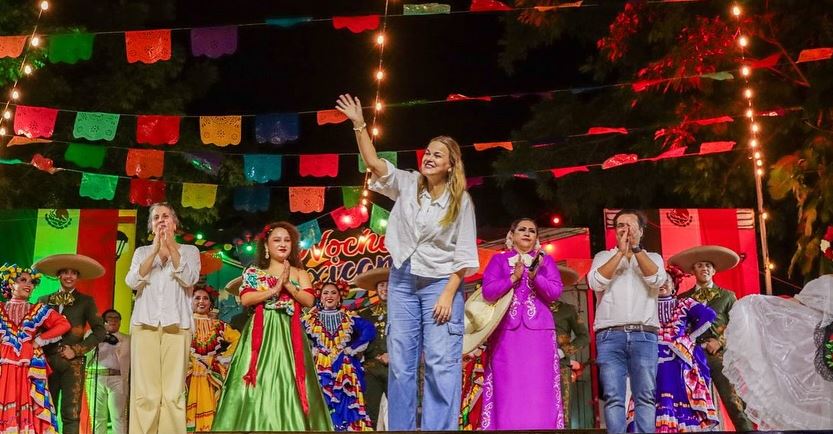 Alcaldesa encabeza conmemoración del 27 Aniversario de la Noche Mexicana