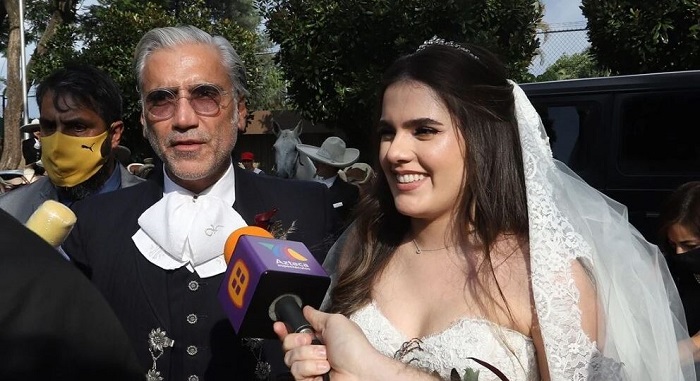 Vicente Fernández no estuvo presente en la boda de su nieta... por su edad