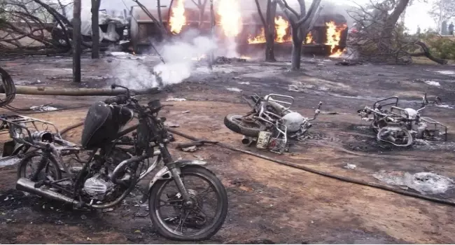 Mueren 60 personas en Tanzania por explosión; intentaron robar combustible