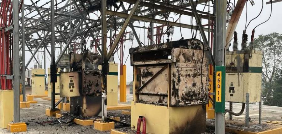 (Video) Veracruz: Explota subestación de CFE y deja sin luz a vecinos de Poza Rica