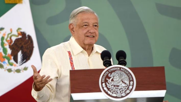 López Obrador insulta de nuevo a ministros de Suprema Corte de Justicia