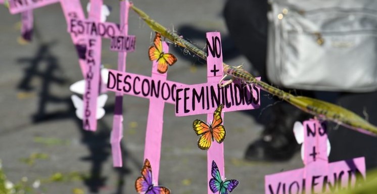 Alertan instituciones sociales aumento de feminicidios: ocurren 10 al día