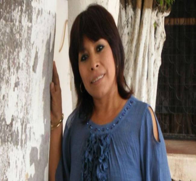 Mujer de origen maya primera en ganar Premio de Literaturas Indígenas de América