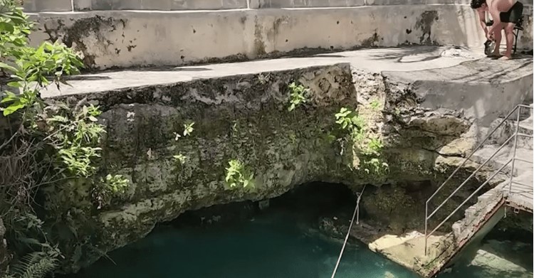 Querían construir una alberca en su casa y se encontraron con un cenote