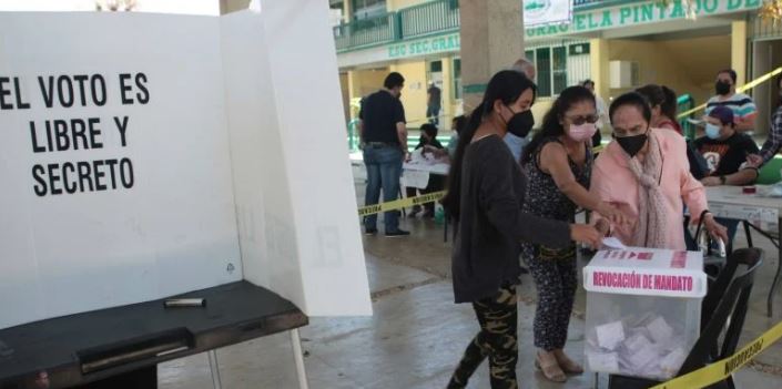 En 4 estados morenistas, hubo 99% de participación y hasta más votos que electores