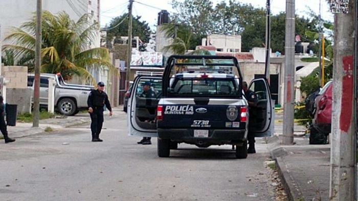Cancún: Agentes protagonizan aparatoso choque en la Andrés Q. Roo