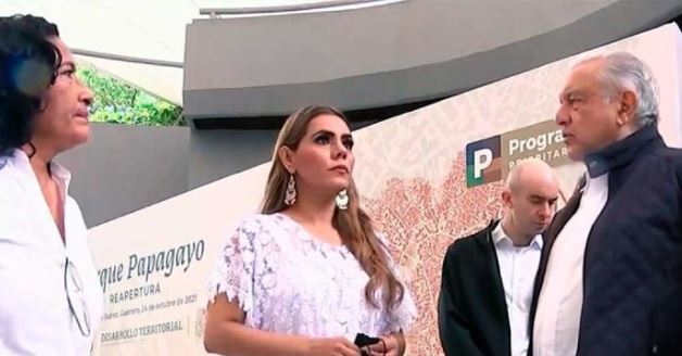 Respalda López Obrador a Evelyn Salgado, hija de Félix Salgado