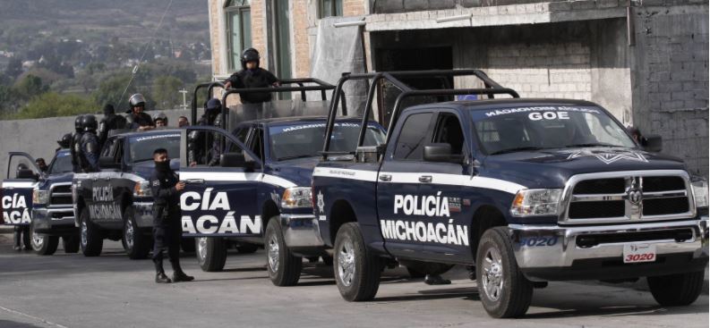 Dan cambio de plaza a maestra michoacana que huye del Cártel Jalisco