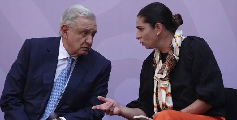 AMLO asegura que ignoraba investigación de FGR contra Ana Guevara; la defiende