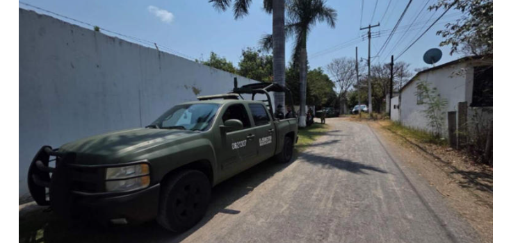 Hallan a dos hombres d3c@pitados y calcinados en Morelos